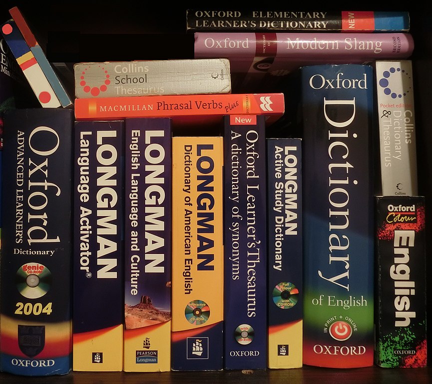 File:English-English dictionaries and thesaurus books.JPG - Wikipedia