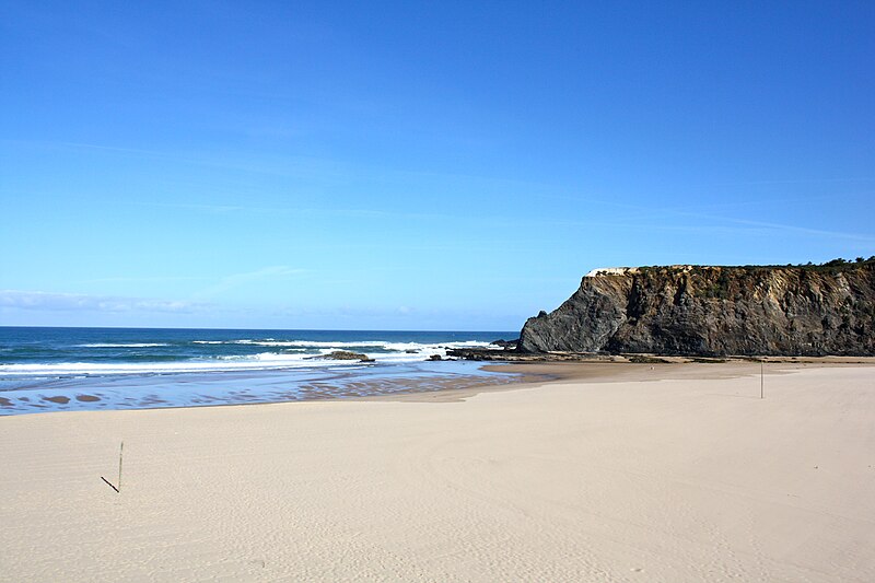 File:File-Praia de Odeceixe, 8 April 2009 (3).jpg