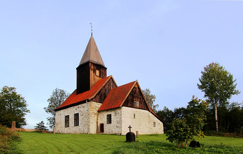 File:Fiskum gamle kirke 02.jpg