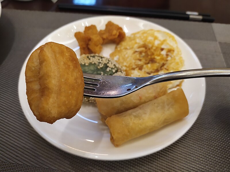 File:GD 廣東 Guangdong 汕頭猛獅凱萊酒店 Shantou Menshine Gloria Plaza Hotel 餐廳 restaurant 早餐 breakfast buffet December 2023 Red7 17.jpg