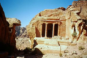 Garden Tomb Petra.jpg