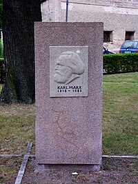 Gedenkstein Karl Marx 2.JPG