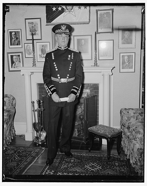 File:Gen. Craig in new dress uniform. Washington, D.C., Feb. 25. Resplendently attired in his new midnight blue and gold dress uniform, Gen. Malin Craig, Chief of Staff, last night inaugurated LCCN2016873081.jpg