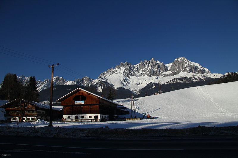 File:Going am Wilden Kaiser - panoramio (1).jpg