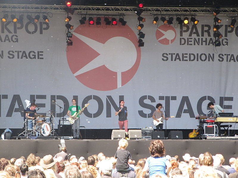 File:Handsome Poets - Parkpop.jpg