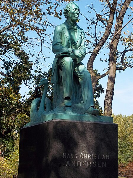 File:Hans Christian Andersen Lincoln Park.JPG