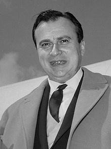 Henryk Szeryng (1964).jpg