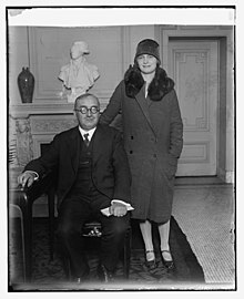 Paul Claudel et son épouse Reine Sainte-Marie-Perrin en 1927