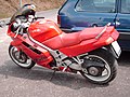 Una Honda VFR rossa