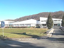 Hotel Matija Gubec with the Kamenjak hill in the background