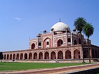 Humayun's Tomb is considered a predecessor to the Taj Mahal.※