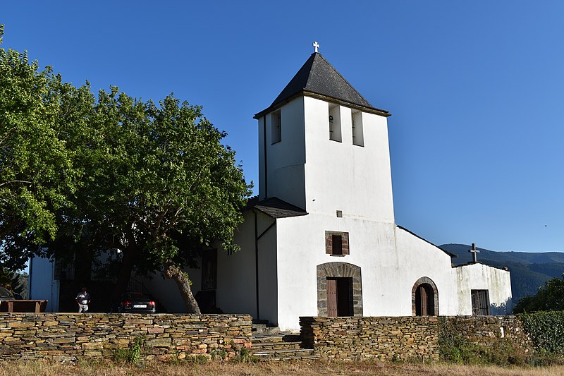 File:Igrexa de Santa María da Ermida, Quiroga.jpg