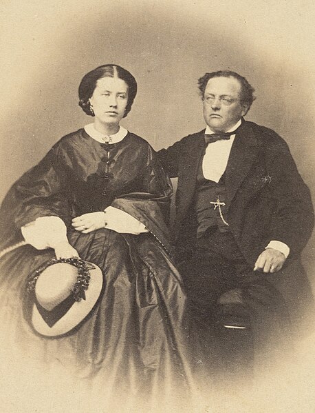 File:JSibelius parents - & (c. 1868).jpg