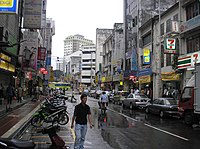 Jalan Tun Tan Siew Tin (Cross Street) (mezi Jalan Hang Lekiu, Yap Ah Loy a Lebuh Pudu, Jalan Silang), centrální Kuala Lumpur.jpg