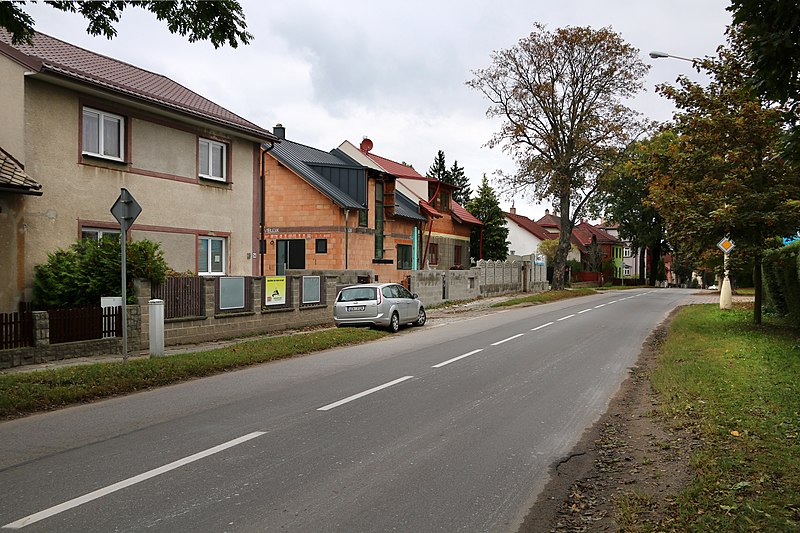 File:Jihlava, Bedřichov, Sokolovská street II.jpg