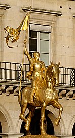 Jeanne d'Arc, Place des Pyramides