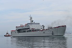 KRI Teluk Lada (521) .jpg