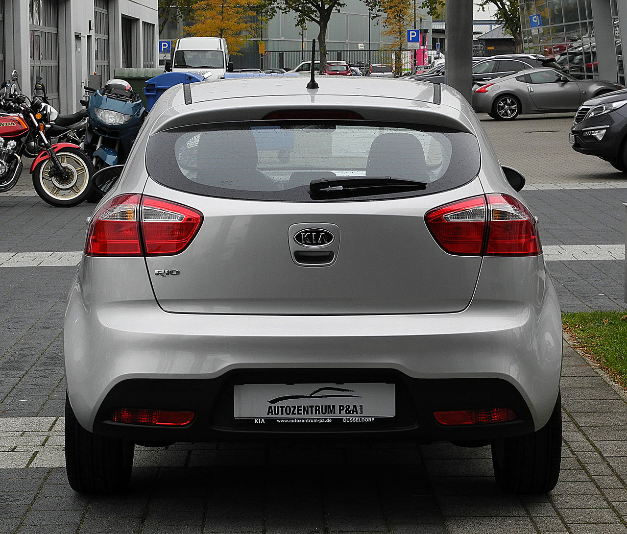 Image of Kia Rio 1.4 CVVT Edition 7 (UB) – Heckansicht (2), 25. Oktober 2011, Düsseldorf