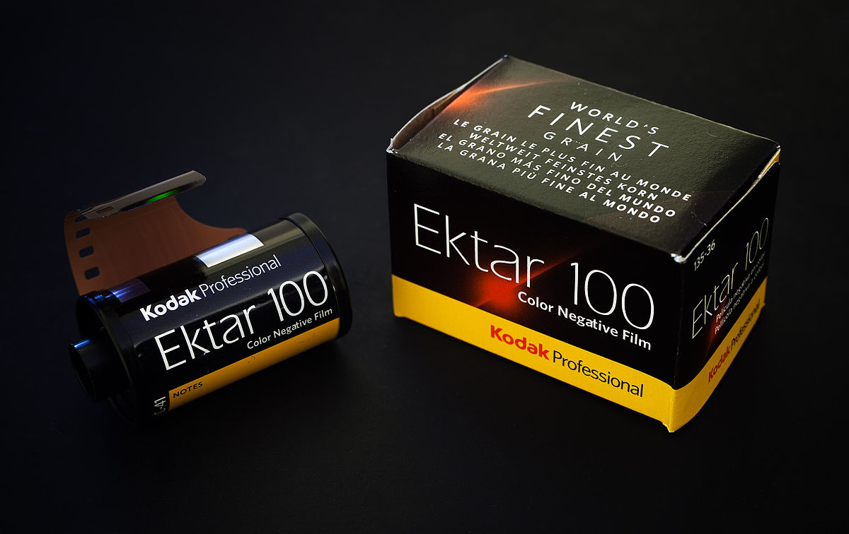 1200px-Kodak_Ektar_100_35mm_5312.jpg