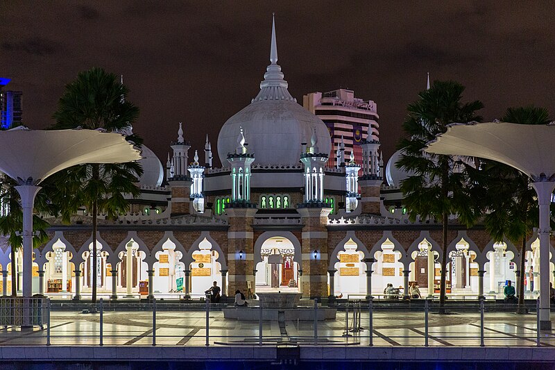 File:Kuala Lumpur. Jamek Mosque. 2019-12-13 20-00-17.jpg