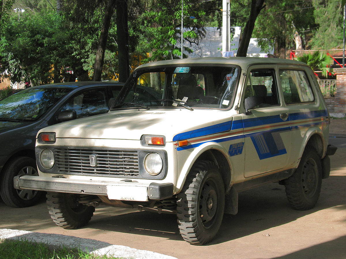 File:Lada Niva 21210 1.6 1995 (14924751440).jpg - Wikimedia Commons