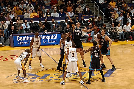 Lakers Grizzlies 200304.jpg