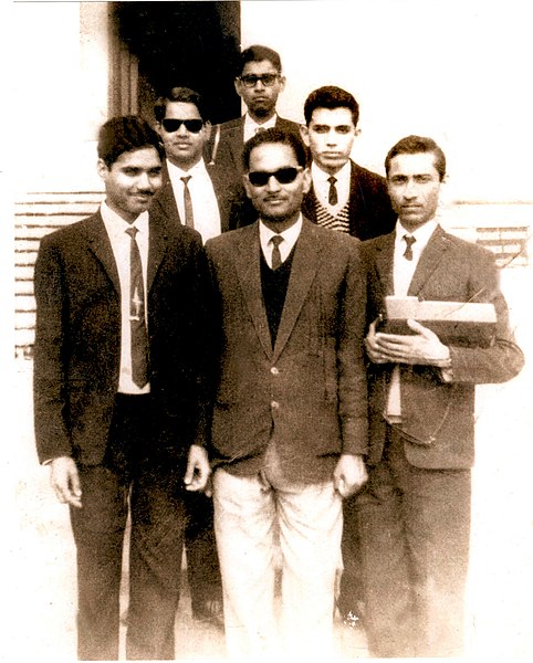 File:Lalji Singh in 1968 at BHU Varanasi India.jpg