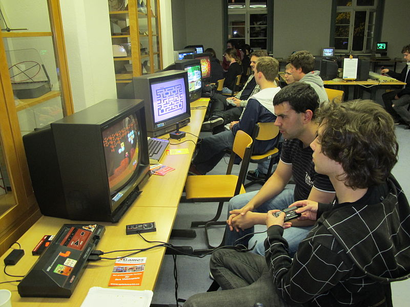 File:Lange Nacht der Computerspiele 1.JPG