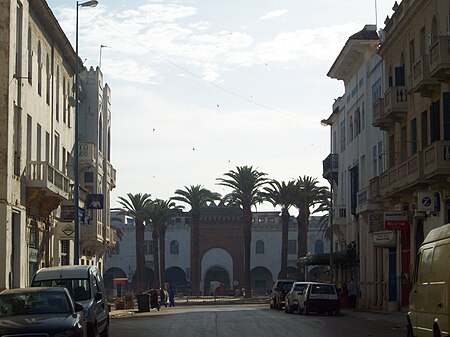 ไฟล์:Larache Plaza de Espana.jpg