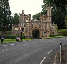 The Clifton Lodge gate at the junction of the A369 and B3129 Leigh Woods - BS8 (N. Somerset) (geograph 3069885).jpg