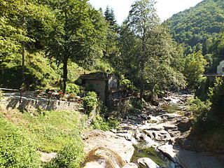 <span class="mw-page-title-main">Limentra di Sambuca</span> River in Italy