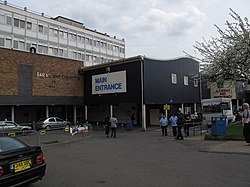 Luton and Dunstable Hospital - geograph.org.uk - 1838969.jpg