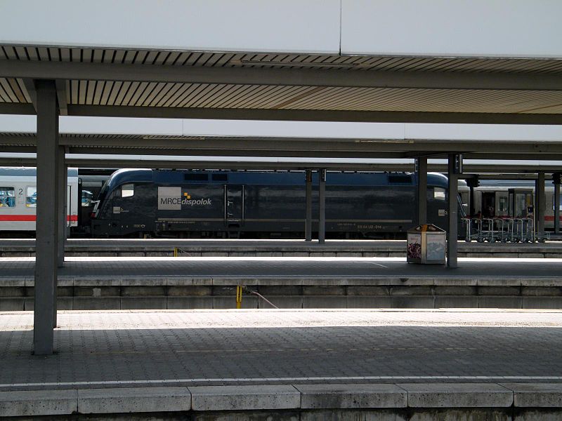 File:MRCE Dispolok vor IC der DB (3731724533).jpg