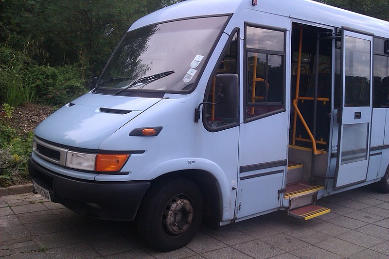 File:MYBUS LN51 CWU at ratho boat centre (9402386073).jpg