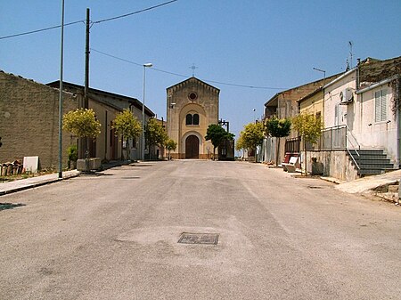 Madonna del Rosario (Mazzarrone).jpg