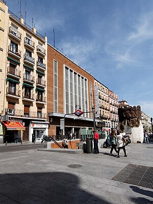 Madrid - Plaza de Antón Martín - 20110418 160949.jpg