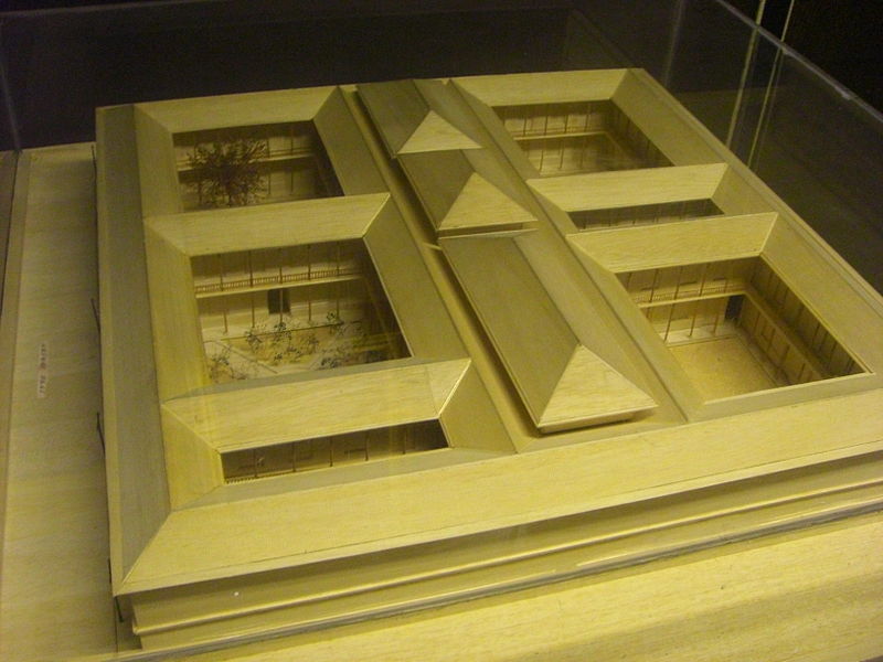 File:Maqueta edificio antiguo IN.JPG