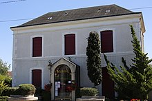 Maresché - Mairie.JPG