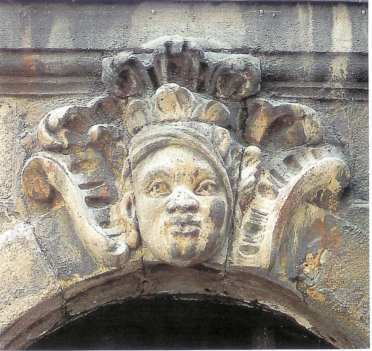 Mascaron of the 18th century， Petite-Hollande place