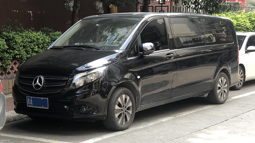 File:Mercedes-Benz Vito W447 Facelift Sanming 01 2022-11-14.jpg