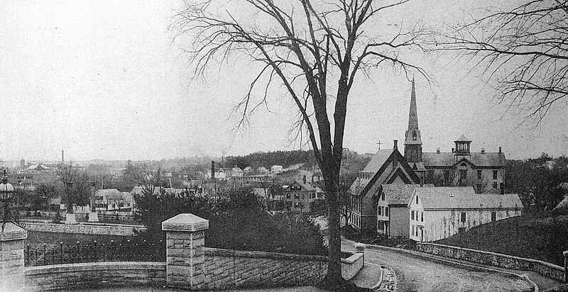 File:Methuen, MA Park St looking south.jpg