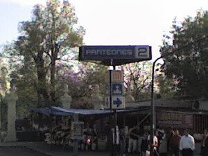 Panteones (métro de Mexico)