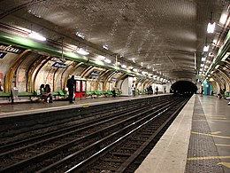 Métro de Paris - Ligne 13 - Brochant 03.jpg