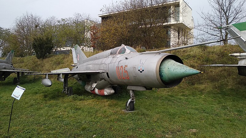 File:MiG-21 MLP 06.jpg