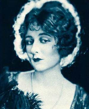 Mildred Harris în 1924