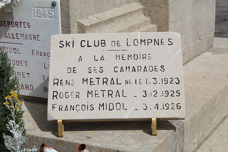 File:Monument morts Ruffieu 14.jpg