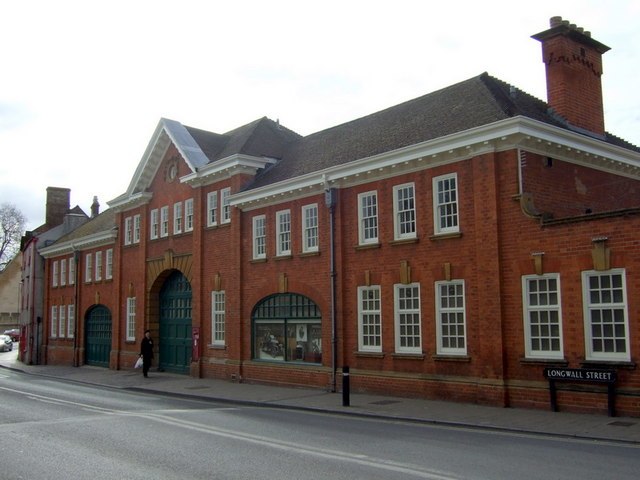 The Morris Garage Morris's 1910 building on his site in Longwall Street, Oxford