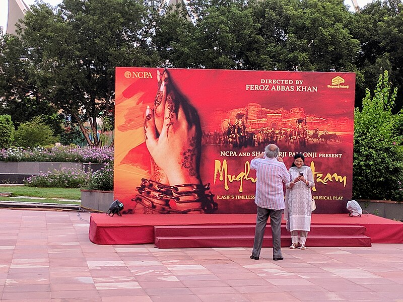 File:Mughal e Azam Musical in Delhi.jpg