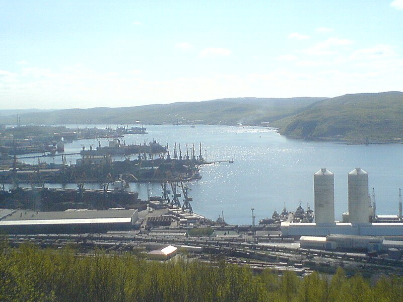 File:Murmansk Harbour.jpg