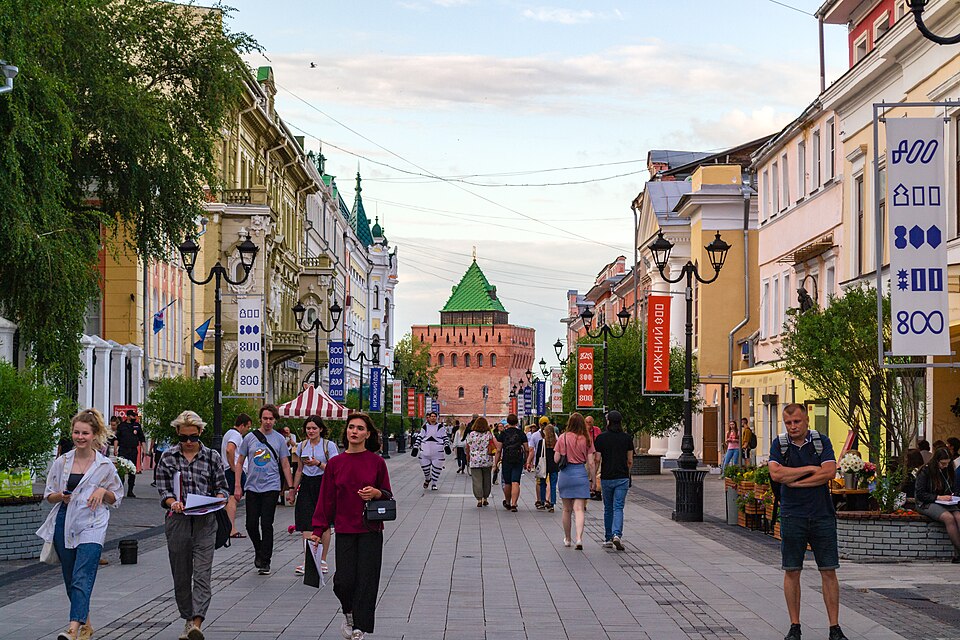 Улица в нижнем как арбат